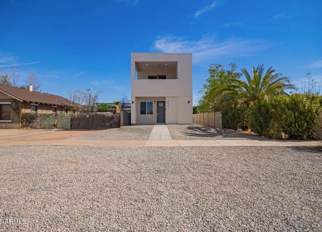 Property at 1913 W Adams St, Phoenix, AZ 85009, 3 beds, 2 baths