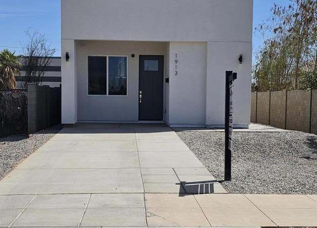 Property at 1913 W Adams St, Phoenix, AZ 85009, 3 beds, 2 baths