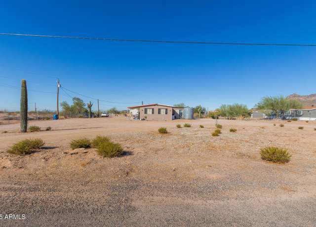 Property at 4110 N Saguaro Dr, Apache Junction, AZ 85120, 2 beds, 2 baths