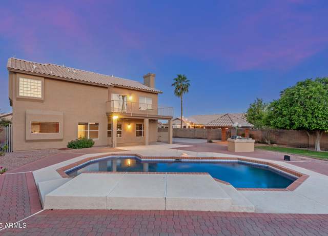 Property at 2022 N 124th Dr, Avondale, AZ 85392, 5 beds, 3 baths