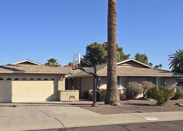 Property at 2850 E Cortez St, Phoenix, AZ 85028, 4 beds, 2.5 baths