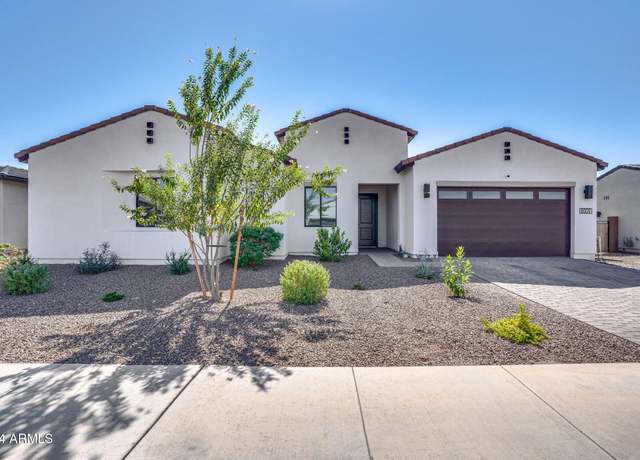Property at 8009 W Northview Ave, Glendale, AZ 85303, 4 beds, 3.5 baths