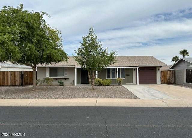 Property at 10131 W Palmer Dr, Sun City, AZ 85351, 2 beds, 1.5 baths