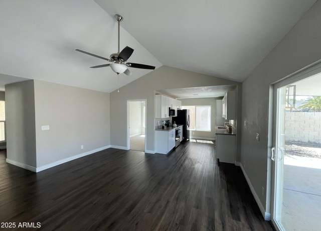 Property at 10134 W Orange Dr, Glendale, AZ 85307, 3 beds, 2.75 baths