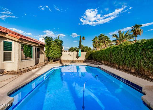 Property at 11035 E Clinton St, Scottsdale, AZ 85259, 4 beds, 2 baths