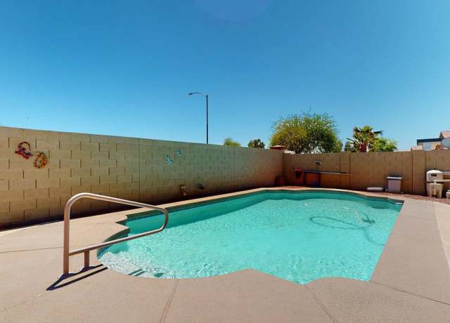 Property at 16537 N Oachs Dr, Surprise, AZ 85374, 3 beds, 2 baths
