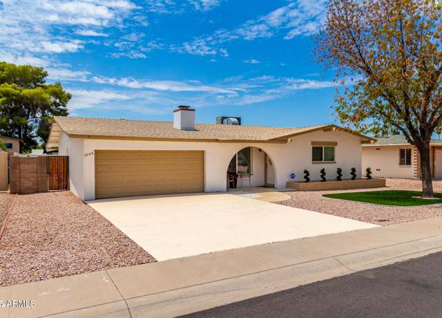 Property at 1845 E LA Donna Dr, Tempe, AZ 85283, 3 beds, 2 baths