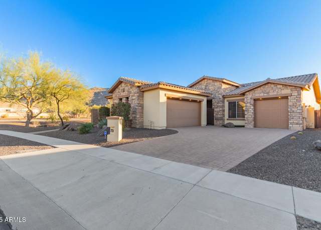 Property at 213 E Summerside Rd, Phoenix, AZ 85042, 3 beds, 2.5 baths