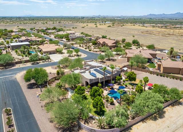 Property at 11305 S 195th Dr, Buckeye, AZ 85326, 4 beds, 2 baths