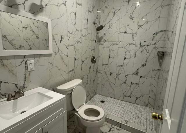 Property at 4049 N 81st Ave, Phoenix, AZ 85033, 4 beds, 2 baths