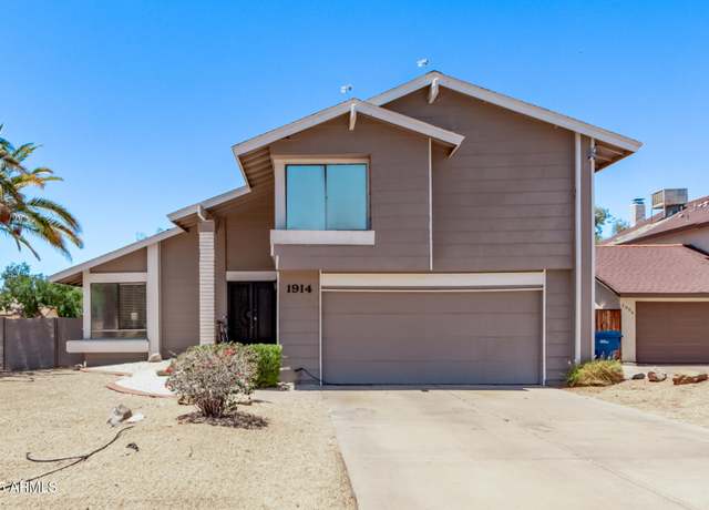 Property at 1914 S Brooks Cir, Mesa, AZ 85202, 4 beds, 2.5 baths