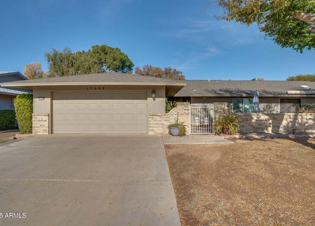 Property at 17668 N Del Webb Blvd, Sun City, AZ 85373, 2 beds, 1.75 baths