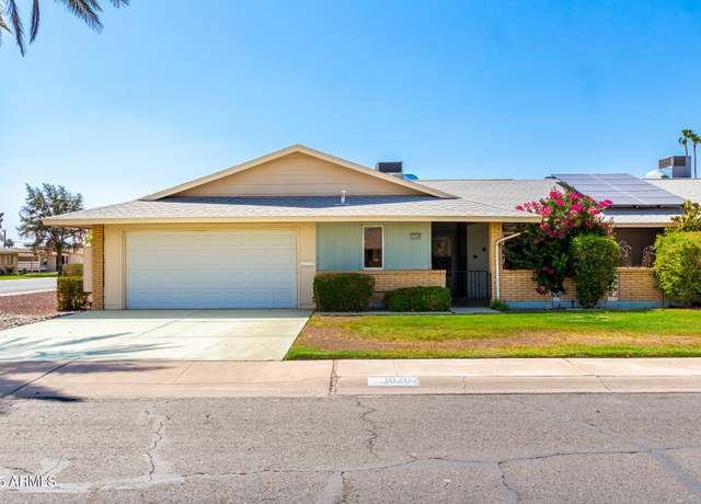 Property at 10202 N 105th Dr, Sun City, AZ 85351, 2 beds, 2 baths