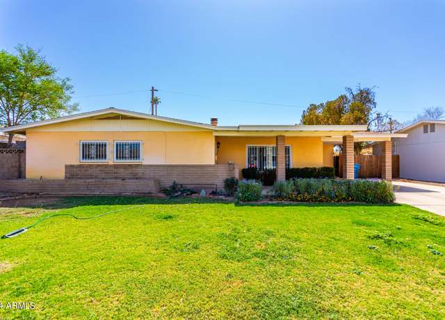 Property at 3213 W Sunnyside Ave, Phoenix, AZ 85029, 3 beds, 2 baths