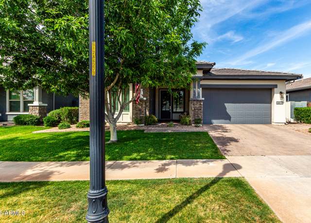 Property at 2900 E Spring Wheat Ln, Gilbert, AZ 85296, 4 beds, 3.5 baths
