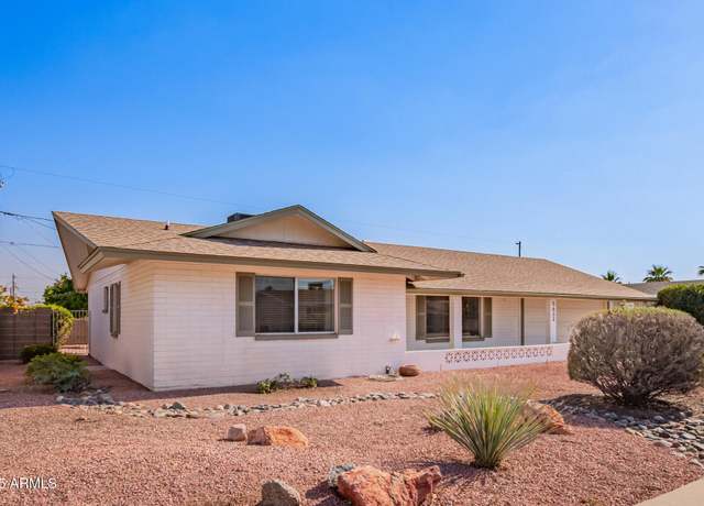 Property at 5633 E Colby St, Mesa, AZ 85205, 2 beds, 2 baths
