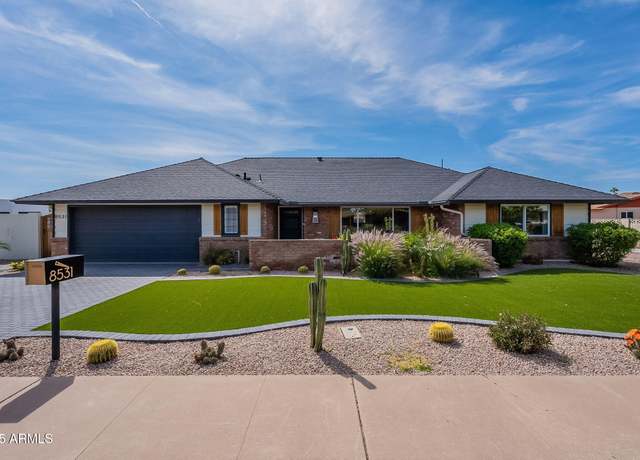 Property at 8531 E Monterey Way, Scottsdale, AZ 85251, 4 beds, 2 baths