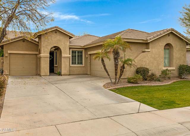 Property at 141 W Roadrunner Dr, Chandler, AZ 85286, 3 beds, 2 baths