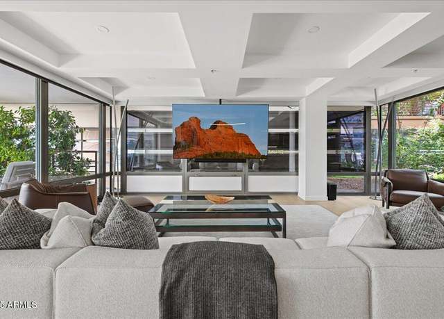 Property at 7157 E Rancho Vista Dr #4001, Scottsdale, AZ 85251, 3 beds, 2 baths
