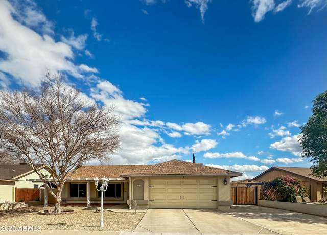 Property at 8611 W Village Dr, Peoria, AZ 85382, 3 beds, 2 baths