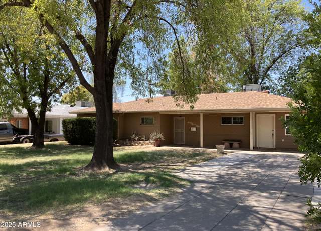 Property at 6750 N 11th Pl, Phoenix, AZ 85014, 3 beds, 2 baths