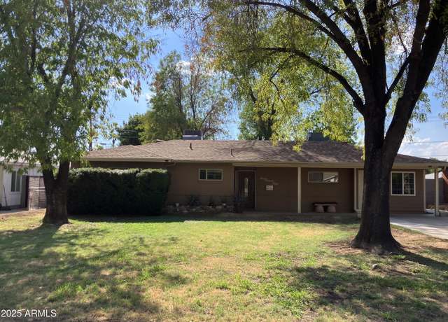 Property at 6750 N 11th Pl, Phoenix, AZ 85014, 3 beds, 2 baths