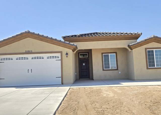 Property at 35955 W Chambers St, Tonopah, AZ 85354, 4 beds, 2.5 baths