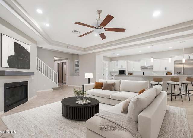 Property at 32029 N 20th Ln, Phoenix, AZ 85085, 5 beds, 4.5 baths