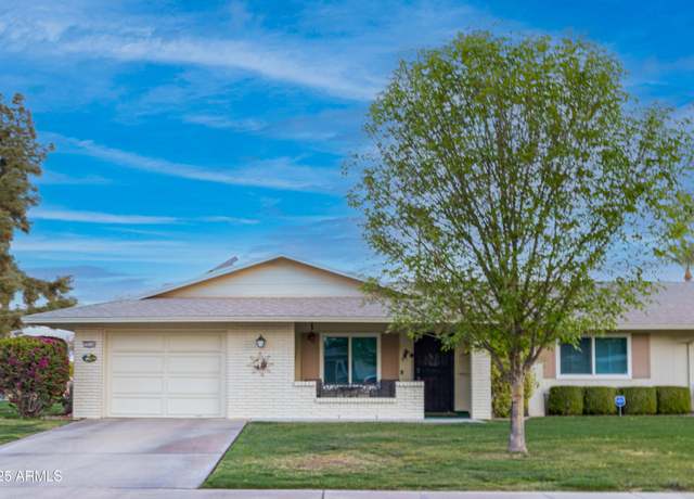 Property at 10106 W Highwood Ln, Sun City, AZ 85373, 2 beds, 2 baths