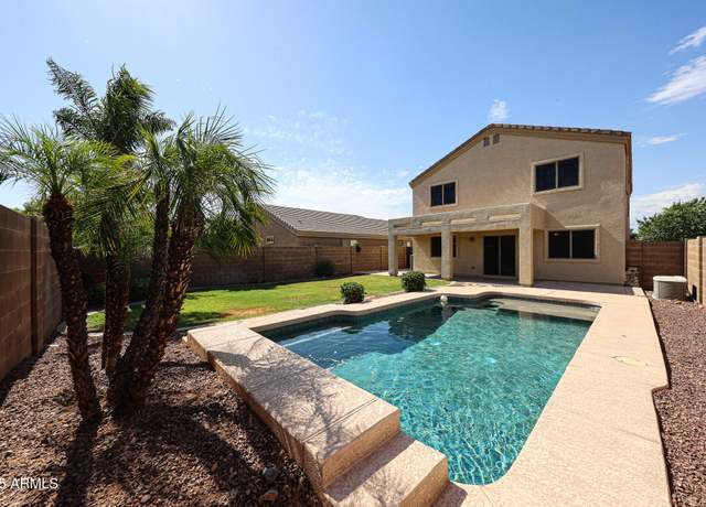 Property at 11727 W Softwind Dr, Sun City, AZ 85373, 3 beds, 2.5 baths