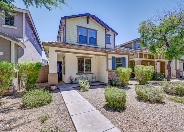 Property at 4379 E Rosemonte Dr, Phoenix, AZ 85050, 3 beds, 2.5 baths