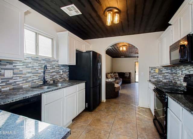 Property at 11355 E Verbina Ln, Florence, AZ 85132, 5 beds, 3.5 baths