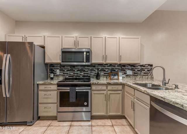 Property at 205 N 74th St #166, Mesa, AZ 85207, 2 beds, 2 baths