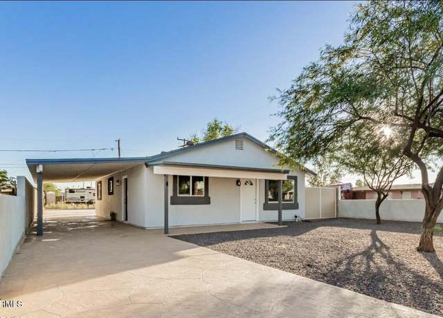Property at 2951 W Holly St, Phoenix, AZ 85009, 3 beds, 2 baths