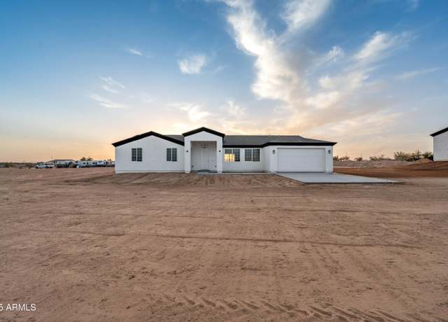 Property at 2135 S Hassayampa Rd, Tonopah, AZ 85354, 4 beds, 2.5 baths