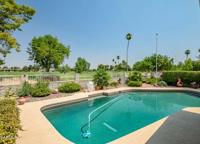 Property at 10814 W Palmeras Dr, Sun City, AZ 85373, 2 beds, 2 baths