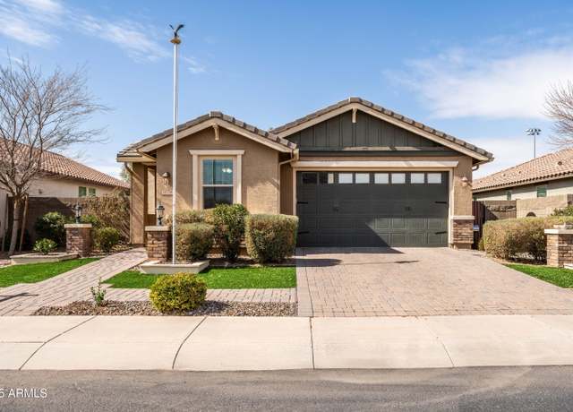 Property at 18716 N Jameson Dr, Maricopa, AZ 85138, 3 beds, 2.5 baths