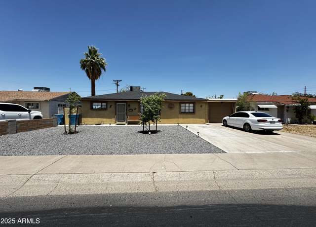 Property at 2726 W Butler Dr, Phoenix, AZ 85051, 3 beds, 2 baths
