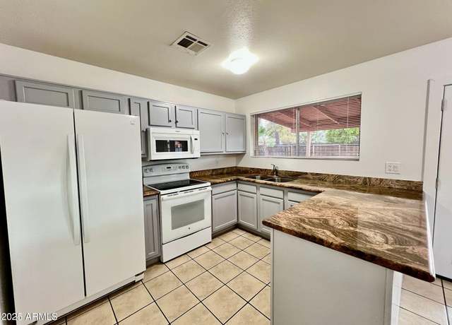 Property at 12602 N 38th Ave, Phoenix, AZ 85029, 4 beds, 2 baths