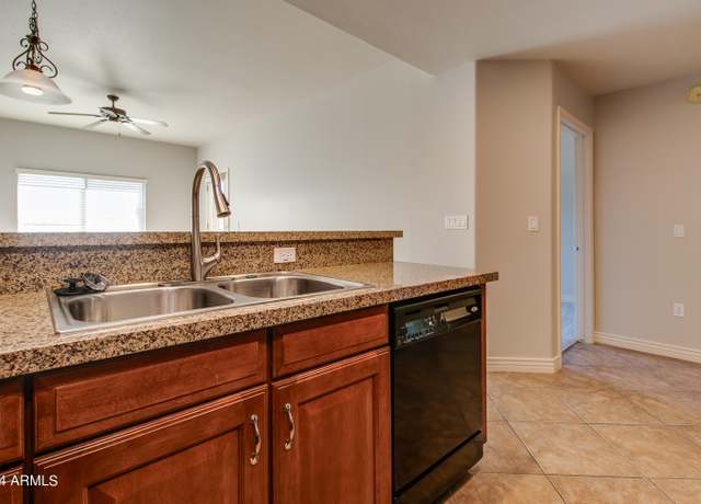 Property at 5450 E Deer Valley Dr #4201, Phoenix, AZ 85054, 1 bed, 1 bath