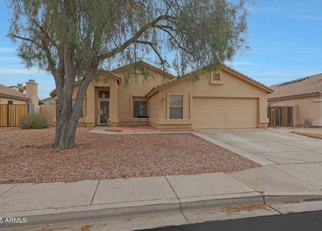 Property at 2265 E Manor Dr, Gilbert, AZ 85296, 4 beds, 2 baths
