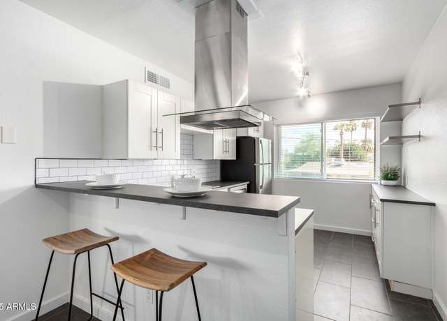 Property at 749 E Montebello Ave #228, Phoenix, AZ 85014, 2 beds, 2 baths