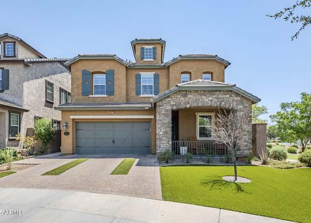 Property at 10515 E Nopal Ave, Mesa, AZ 85209, 5 beds, 3 baths