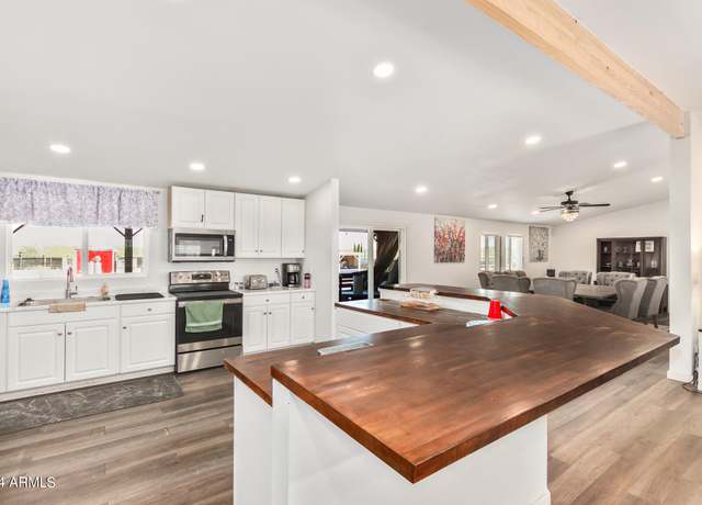 Property at 43459 N Terrace View Ave, San Tan Valley, AZ 85140, 3 beds, 2 baths