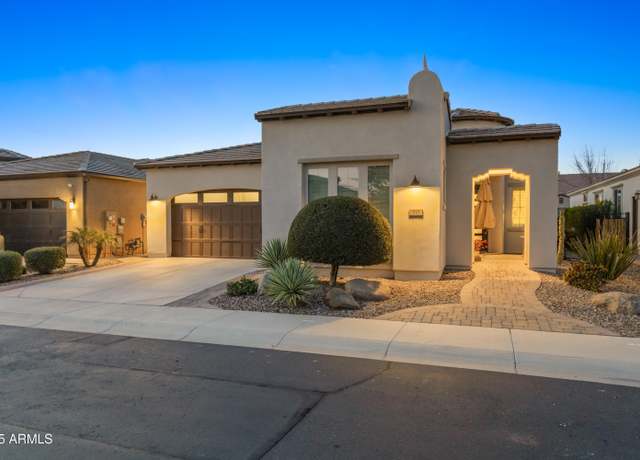 Property at 70 E Kennedia Dr, Queen Creek, AZ 85140, 2 beds, 2.5 baths