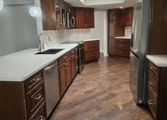 Property at 10814 W Thunderbird Blvd, Sun City, AZ 85351, 2 beds, 2 baths