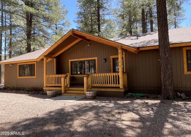 Property at 7301 Country Club Dr, Pinetop, AZ 85935, 2 beds, 2.5 baths