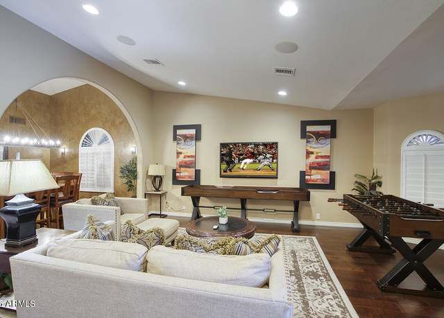 Property at 5672 E Beverly Ln, Scottsdale, AZ 85254, 6 beds, 3 baths