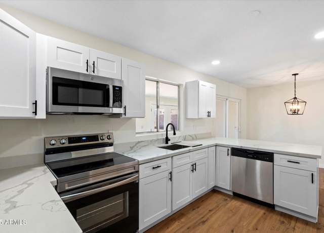 Property at 102 W 17th Ave, Apache Junction, AZ 85120, 3 beds, 2 baths