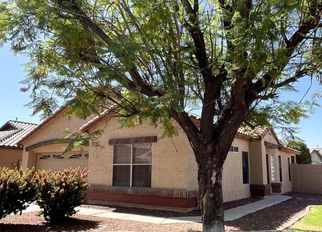 Property at 1827 E Carla Vista Dr, Gilbert, AZ 85295, 3 beds, 2 baths